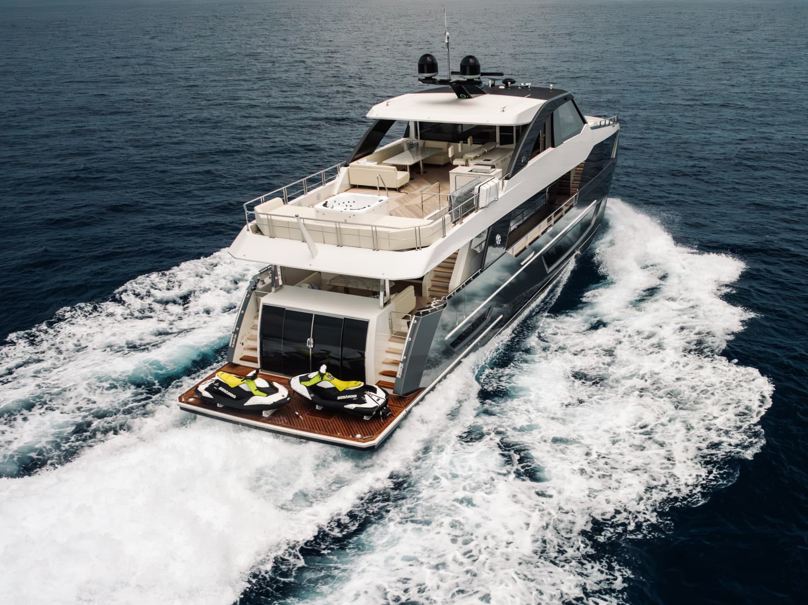 2023 Ocean Alexander 27R - Photo 9