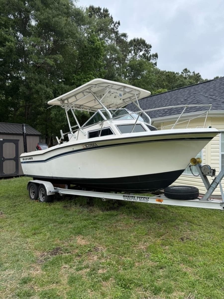 1981 Grady-White 220 Bimini - Photo 1
