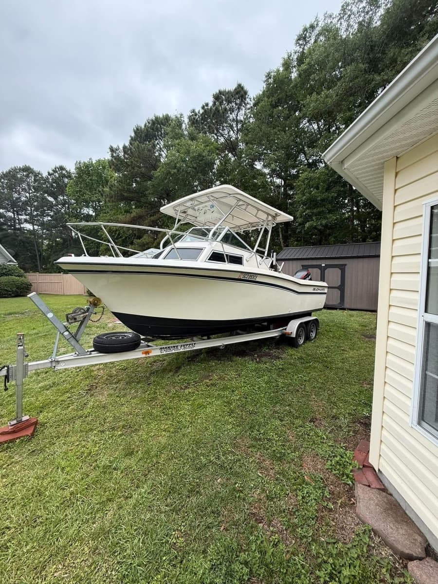 1981 Grady-White Bimini 220 - Photo 2