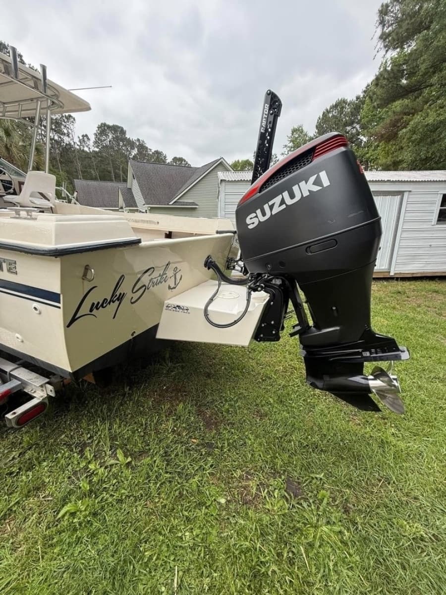 1981 Grady-White 220 Bimini - Photo 3