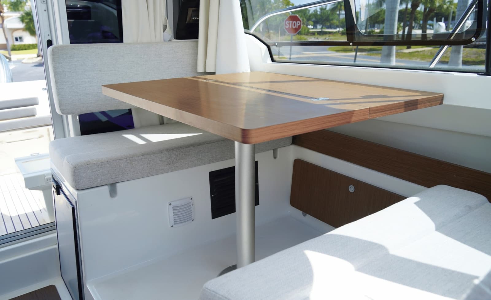 2023 Jeanneau NC 795 S2 - Photo 23