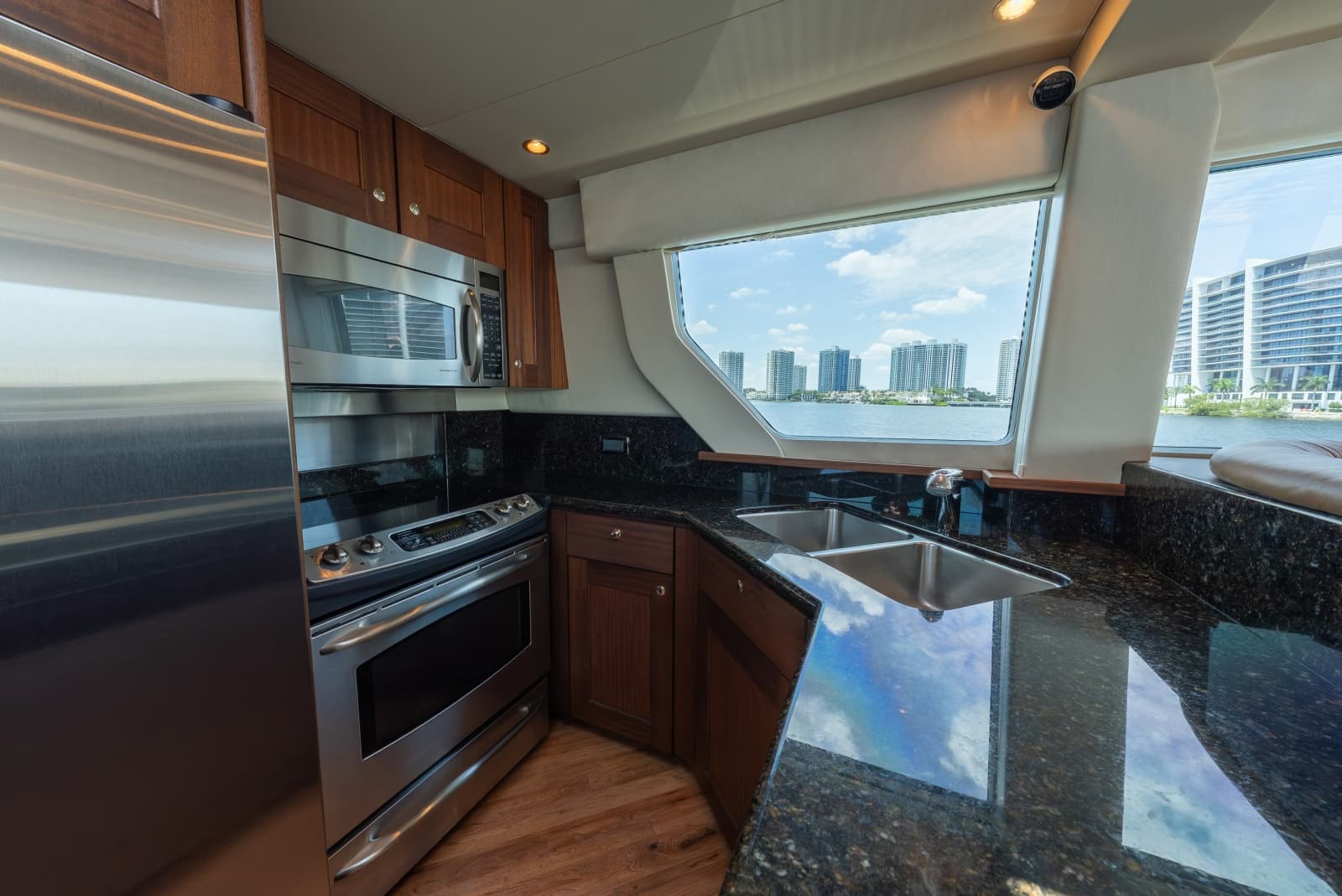 2007 Pacific Mariner  - Photo 9