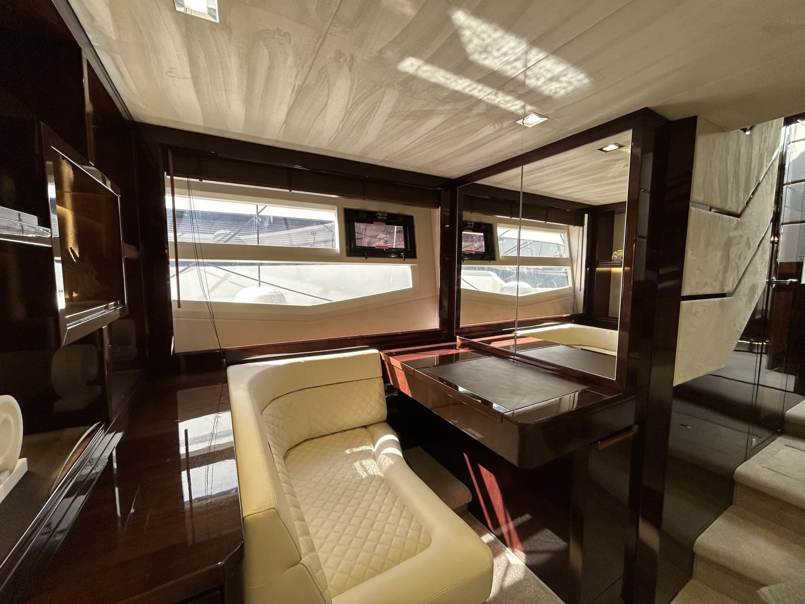 2019 Galeon 550 FLY - Photo 27
