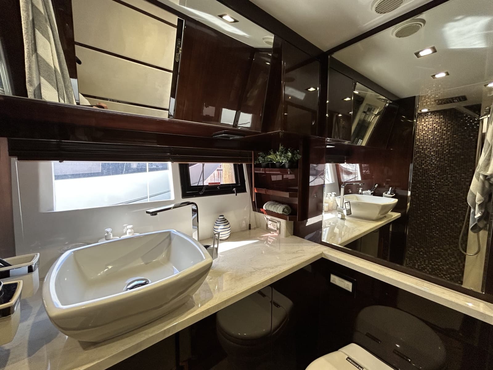2019 Galeon 550 FLY - Photo 28