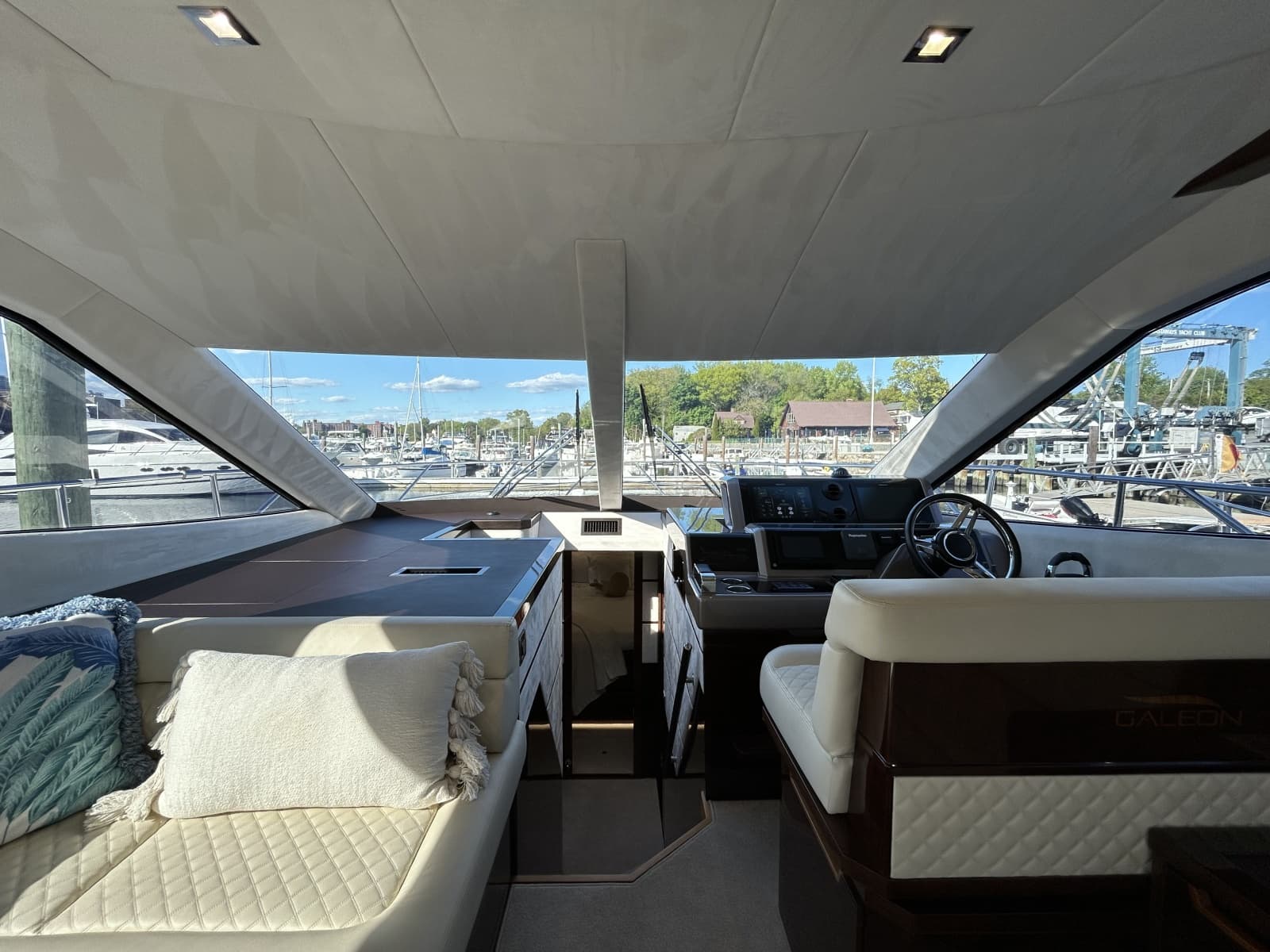 2019 Galeon 550 FLY - Photo 13