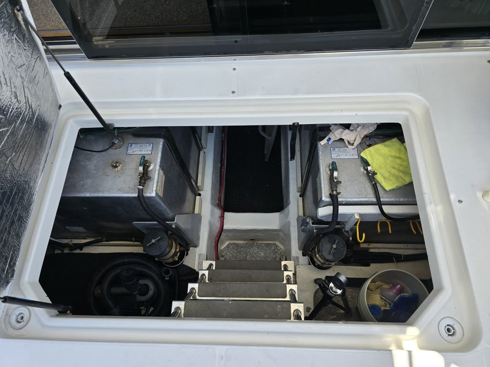 2001 Carver 570 Voyager Pilothouse - Photo 10