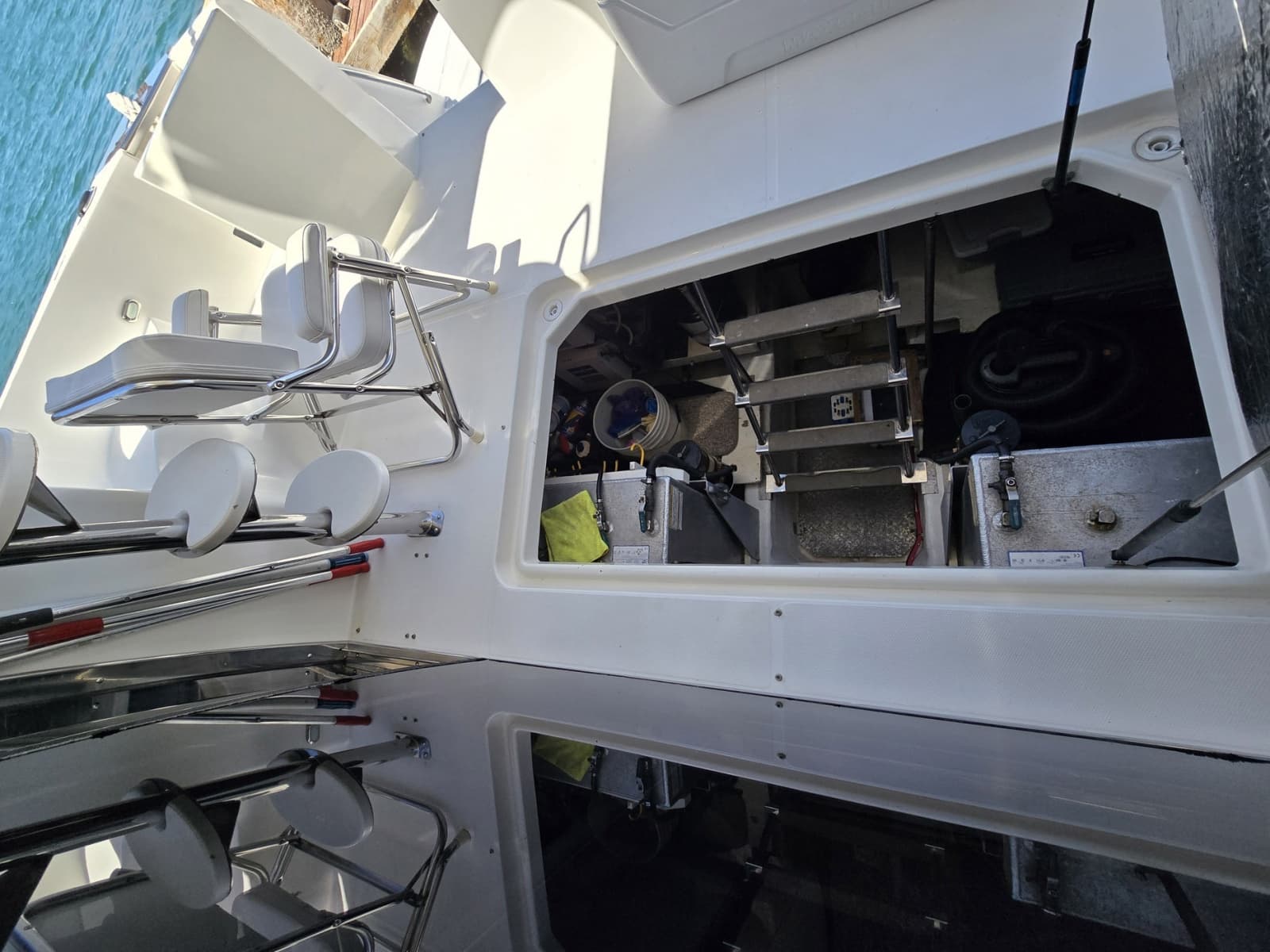 2001 Carver 570 Voyager Pilothouse - Photo 9