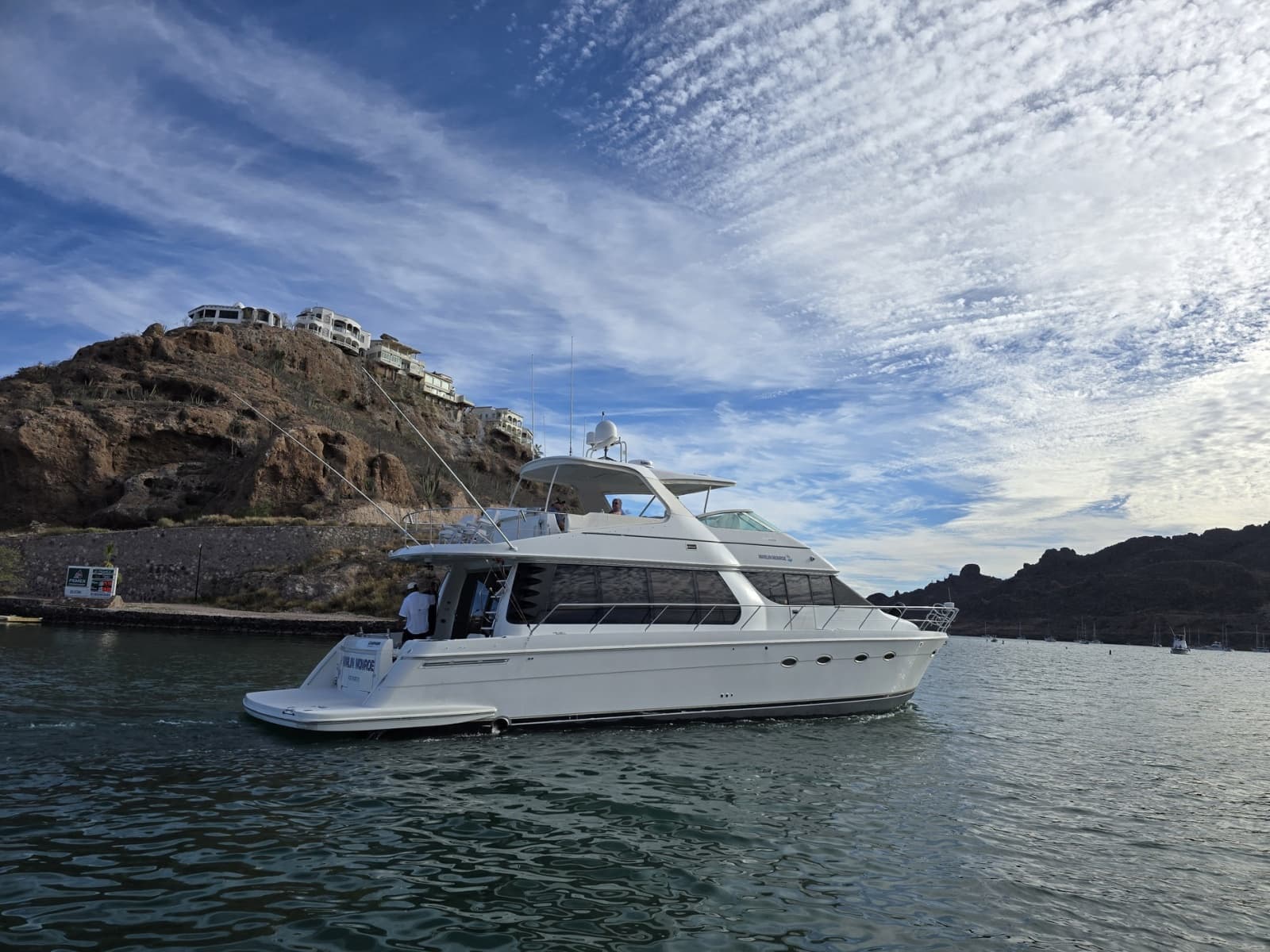 2001 Carver 570 Voyager Pilothouse - Photo 2