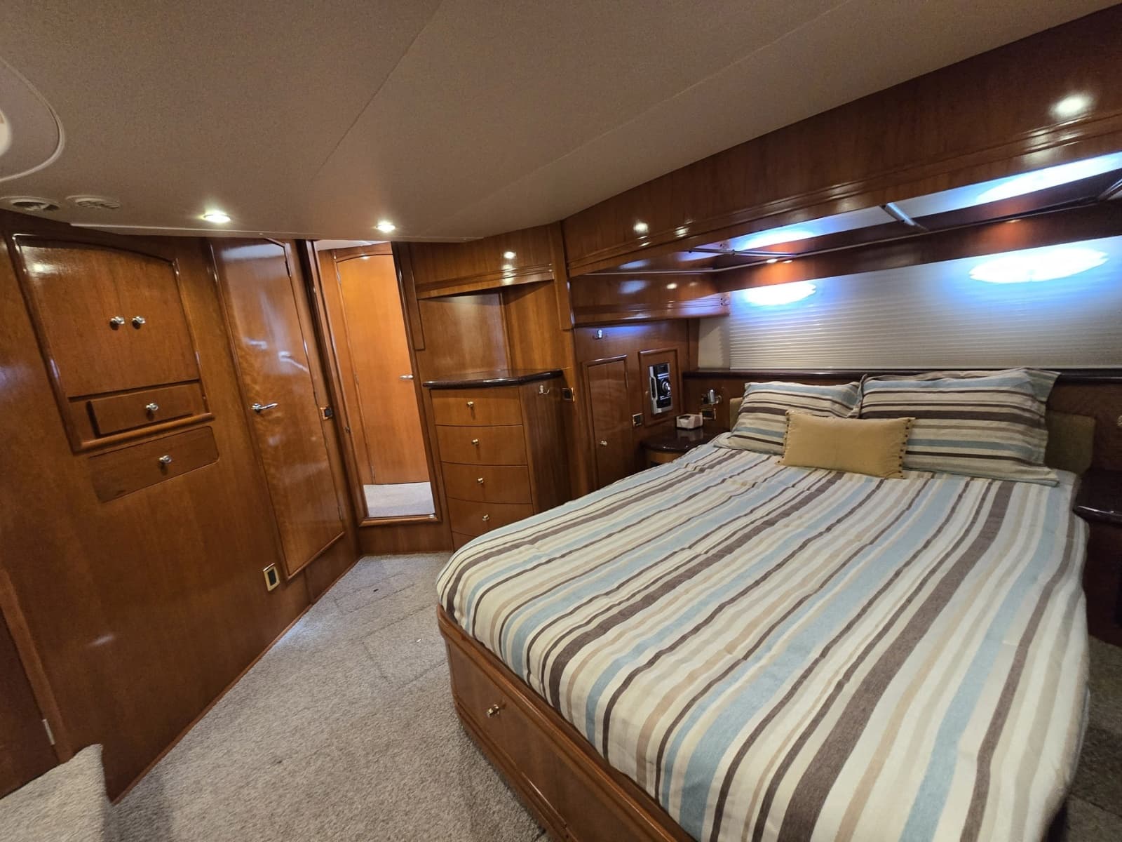 2001 Carver 570 Voyager Pilothouse - Photo 36