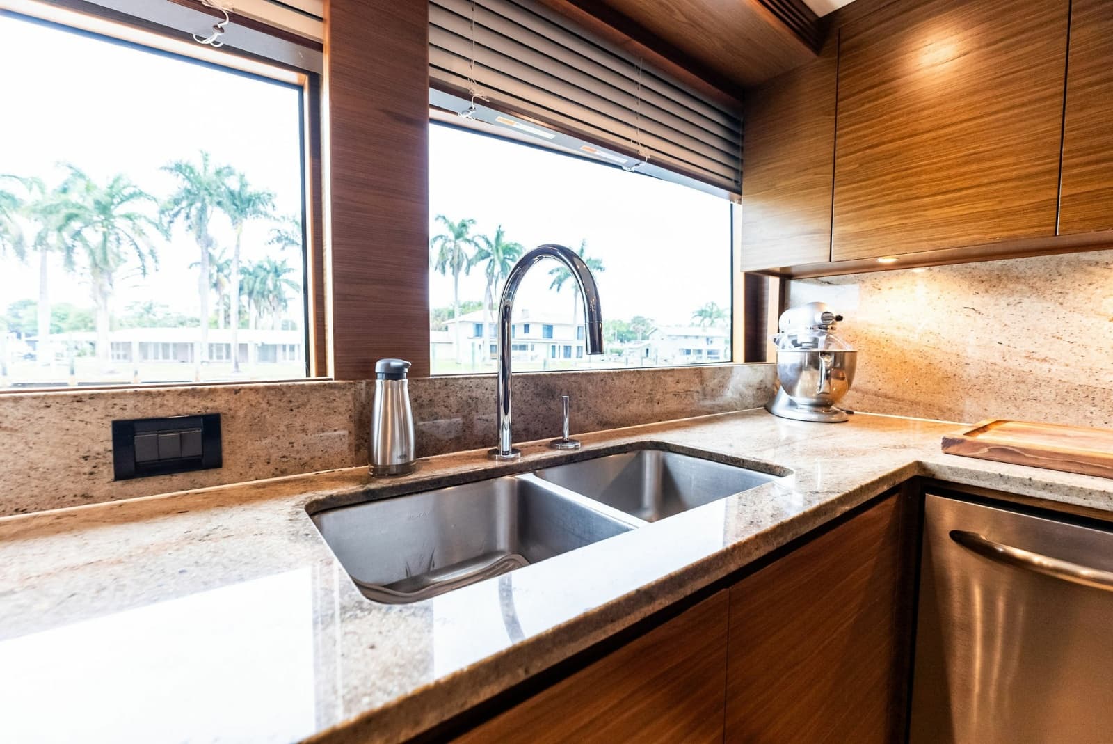 2017 Burger Explorer Cockpit Motor Yacht - Photo 74
