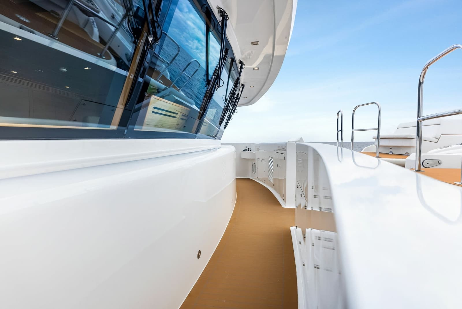 2017 Burger Explorer Cockpit Motor Yacht - Photo 42