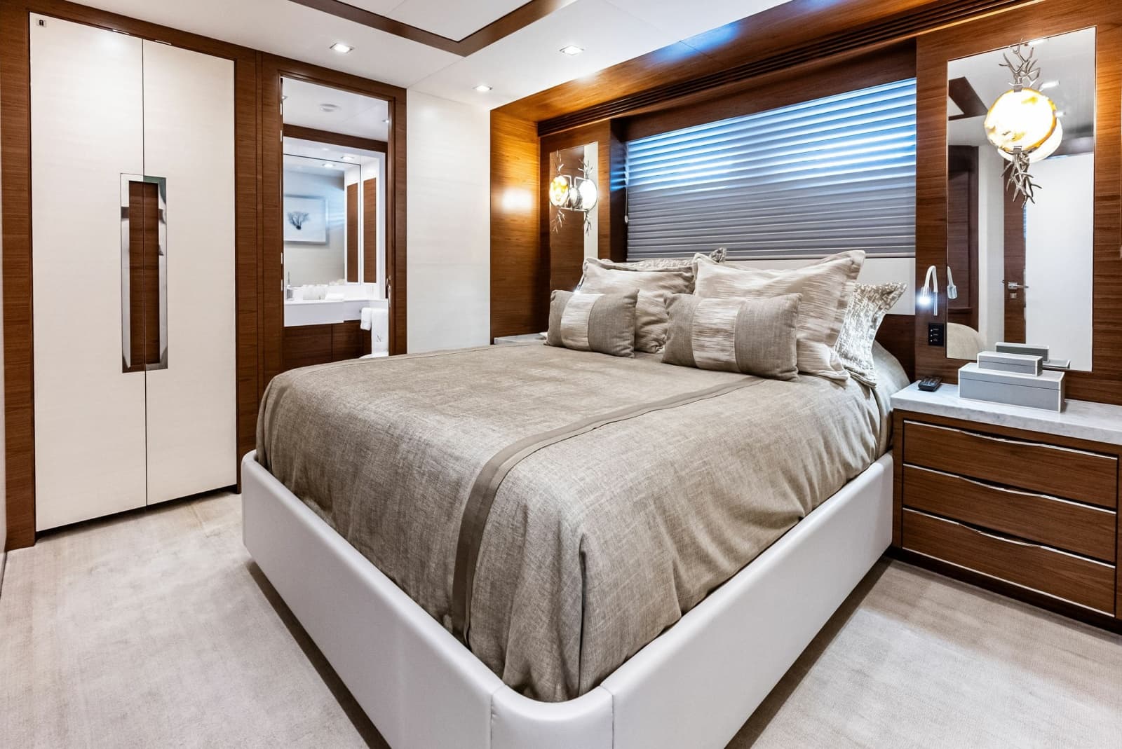 2017 Burger Explorer Cockpit Motor Yacht - Photo 57