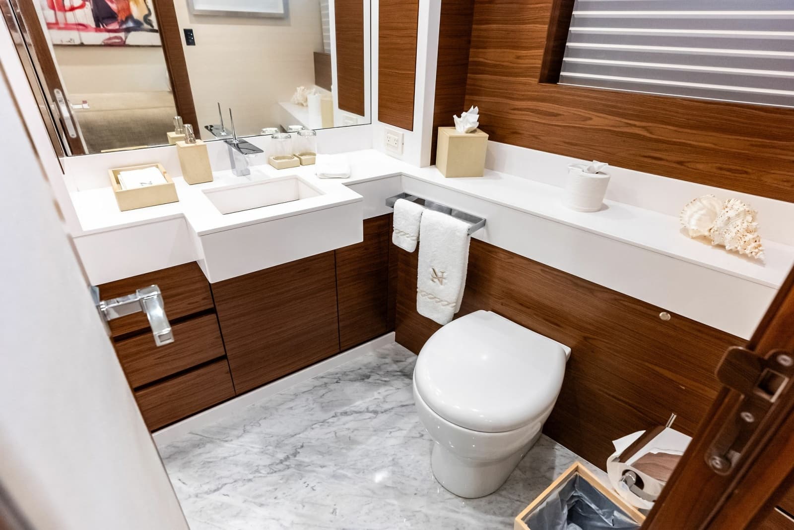 2017 Burger Explorer Cockpit Motor Yacht - Photo 60
