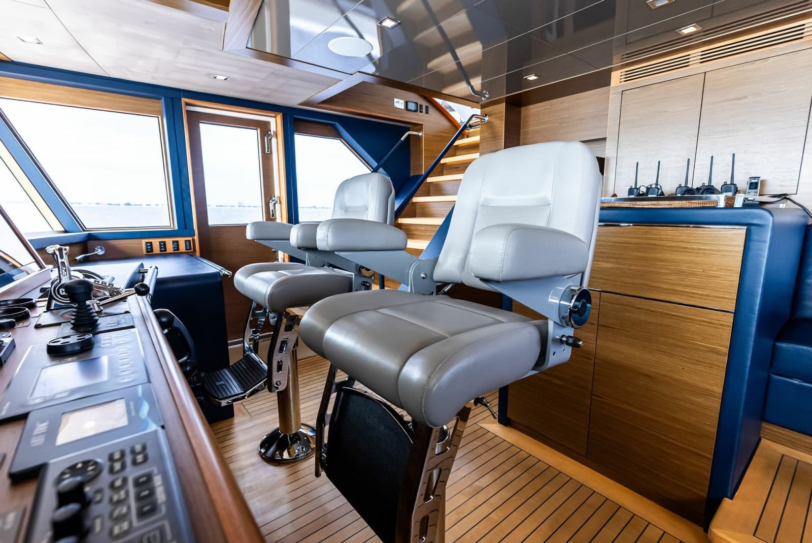2017 Burger Explorer Cockpit Motor Yacht - Photo 38