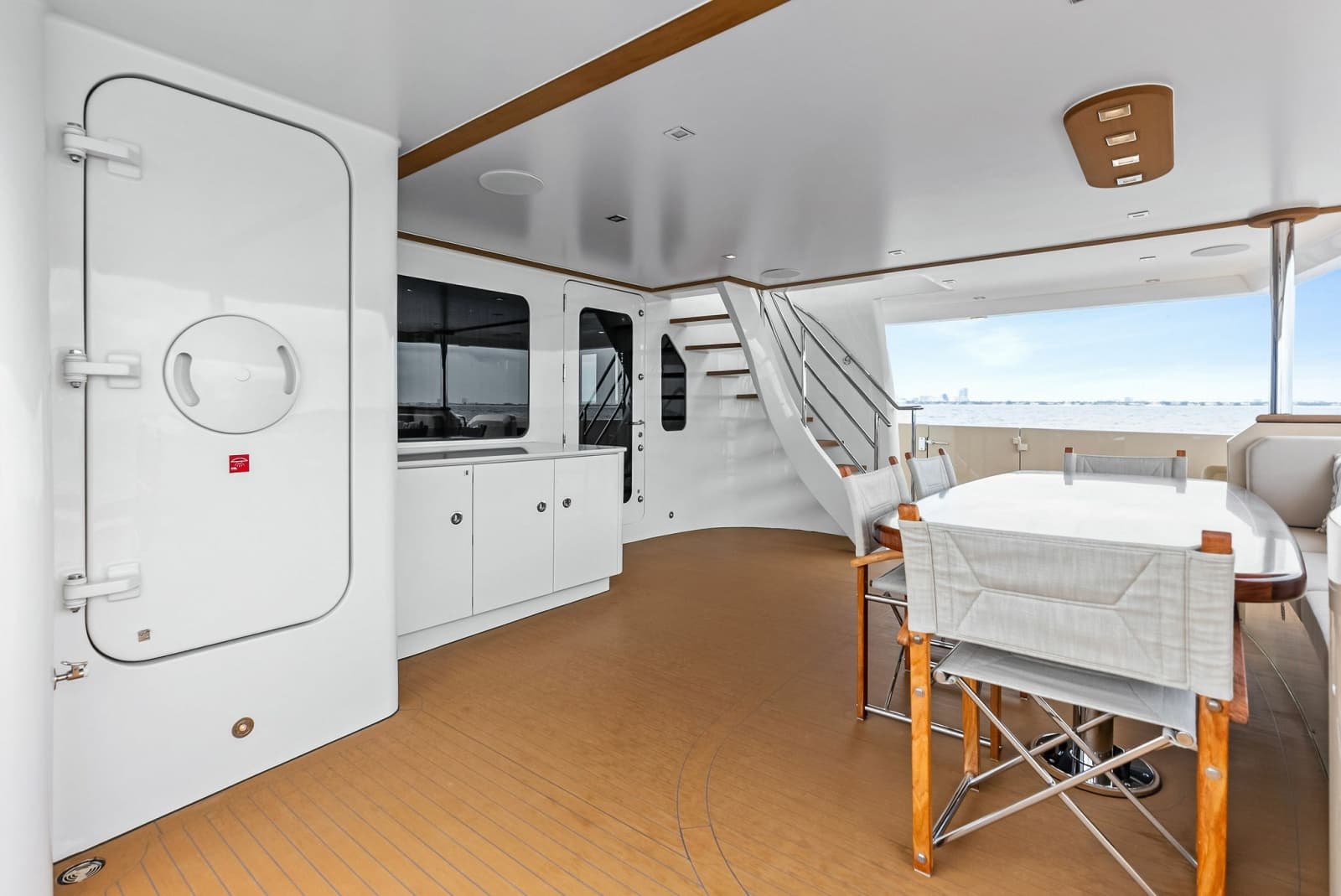 2017 Burger Explorer Cockpit Motor Yacht - Photo 12