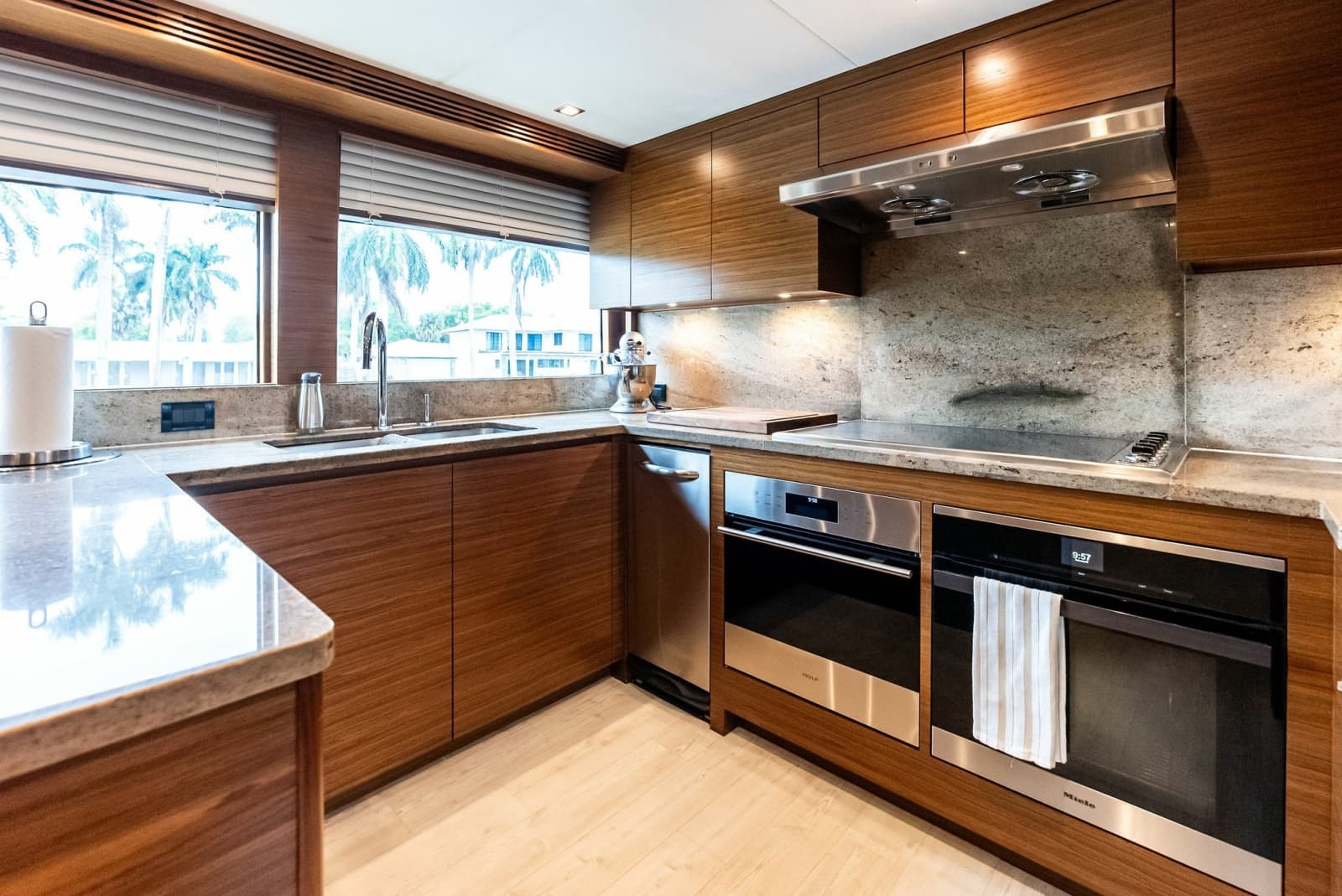 2017 Burger Explorer Cockpit Motor Yacht - Photo 72