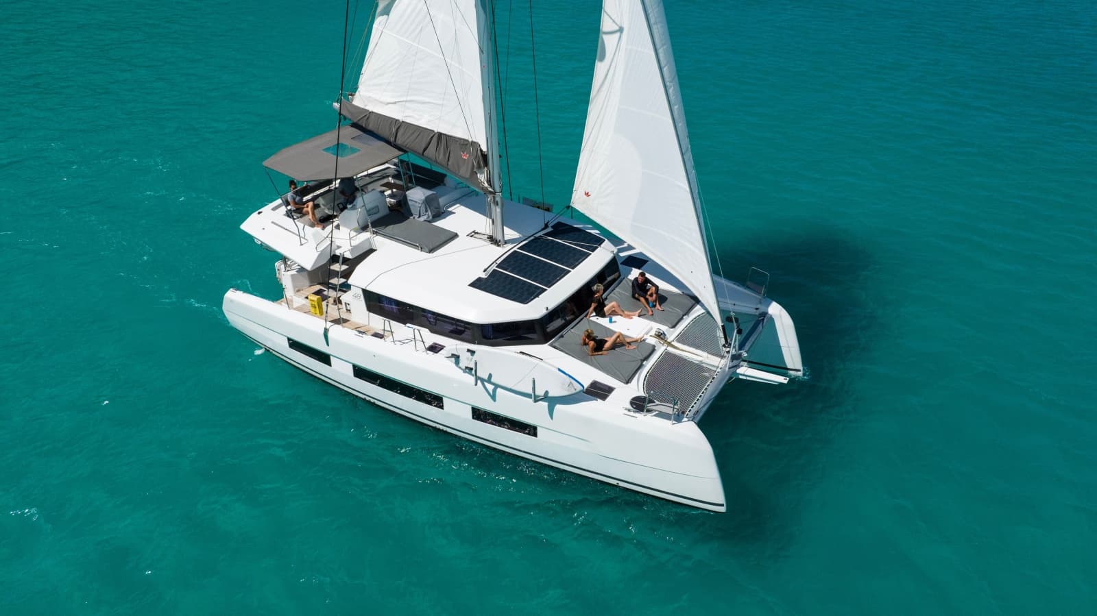 2021 Dufour 48 - Photo 3