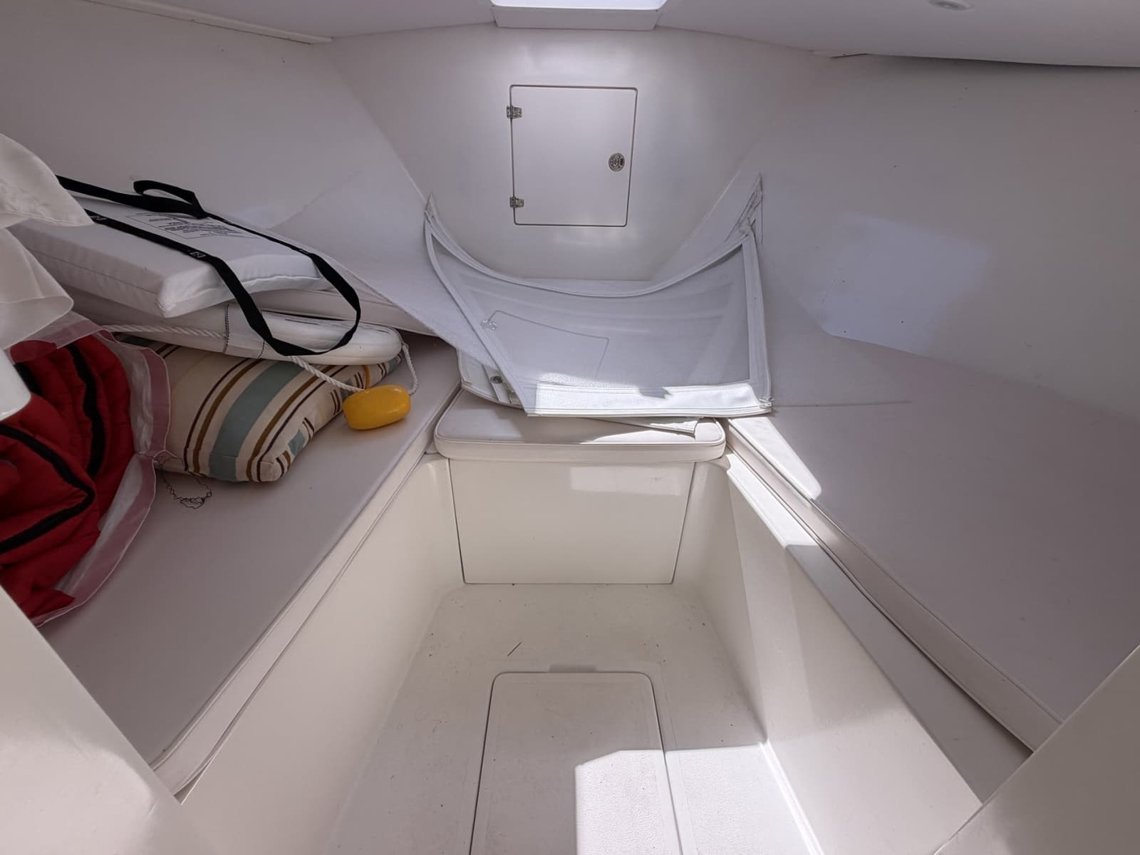 1977 Bertram 31 Flybridge - Photo 28