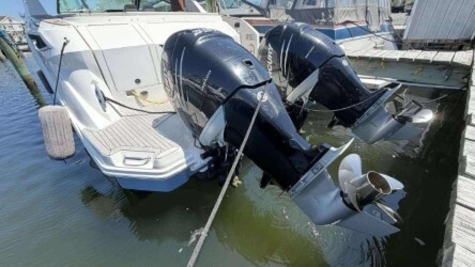 2021 Sea Ray Sundancer 320 Outboard - Photo 30