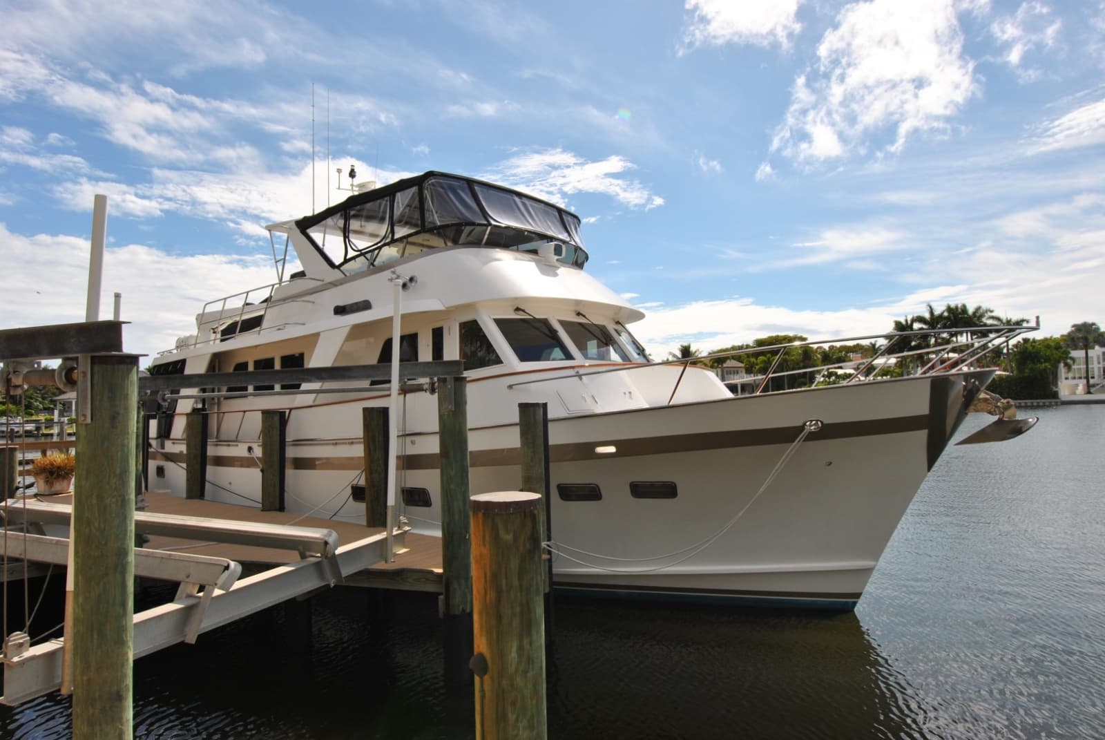 2002 Grand Alaskan Raised Pilothouse - Photo 2