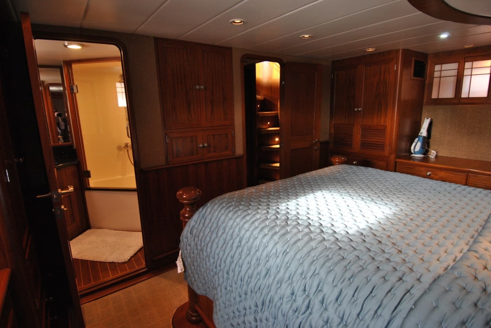 2002 Grand Alaskan Raised Pilothouse - Photo 28