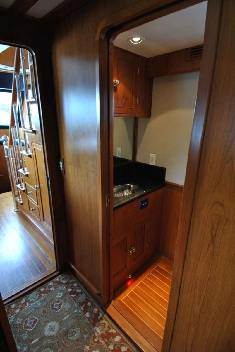 2002 Grand Alaskan Raised Pilothouse - Photo 18