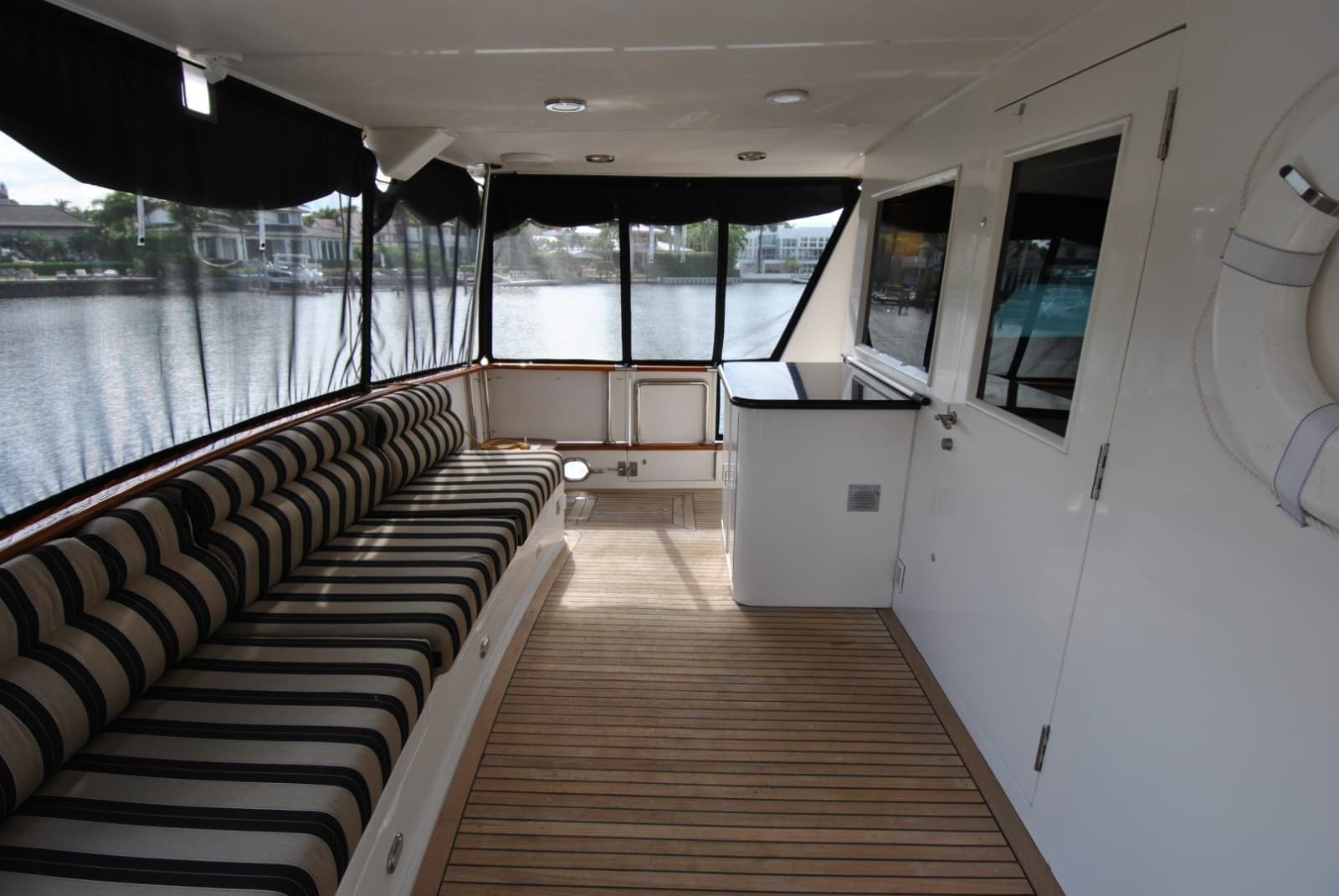 2002 Grand Alaskan Raised Pilothouse - Photo 7