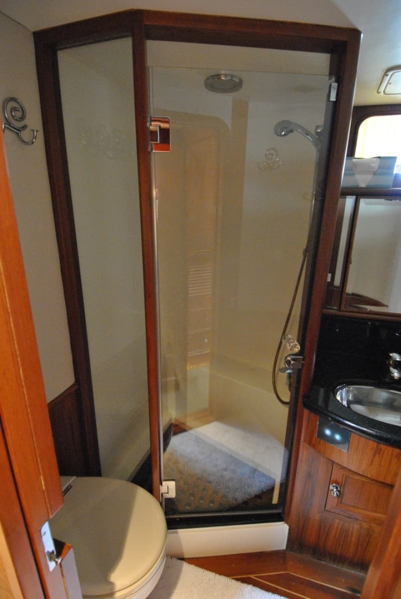 2002 Grand Alaskan Raised Pilothouse - Photo 36
