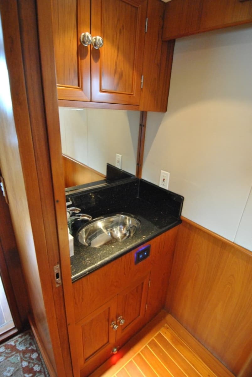 2002 Grand Alaskan Raised Pilothouse - Photo 19