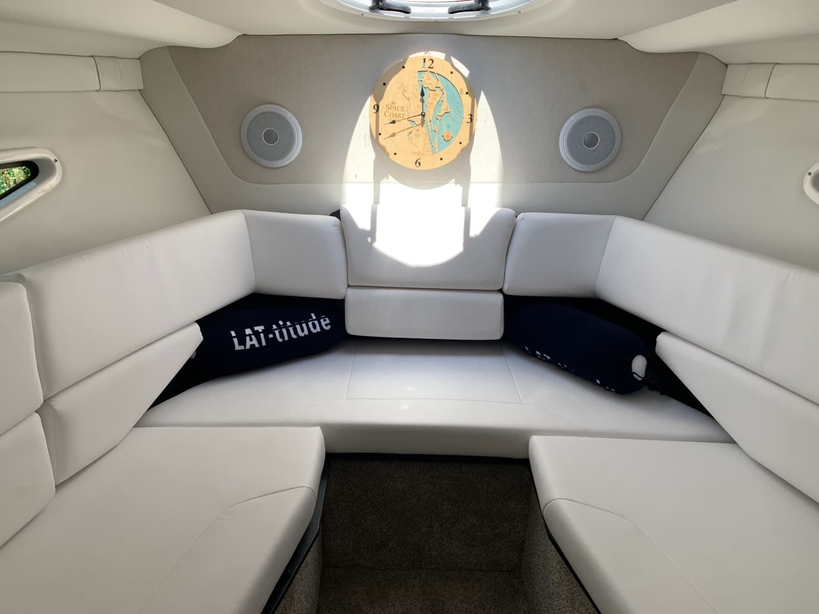 2025 Regal 26 XO - Photo 9