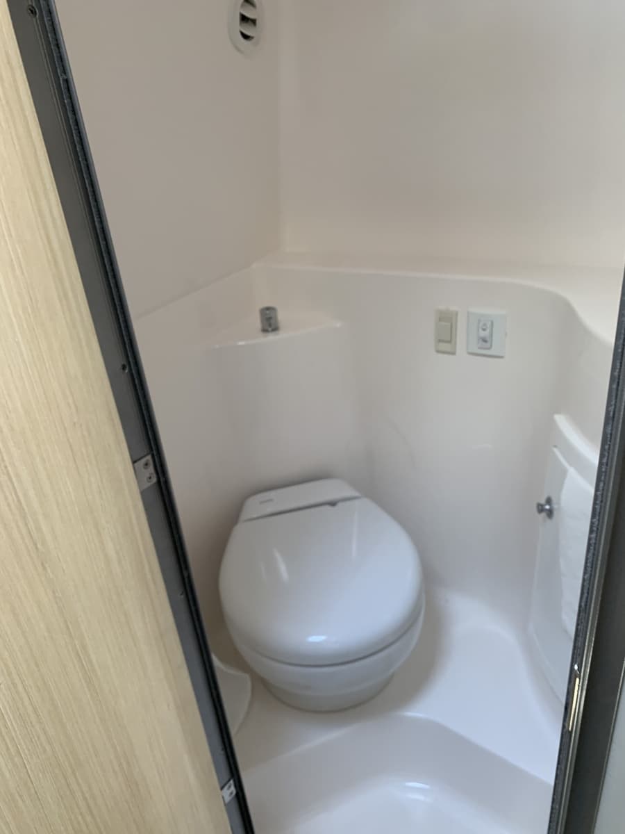 2025 Regal 26 XO - Photo 10