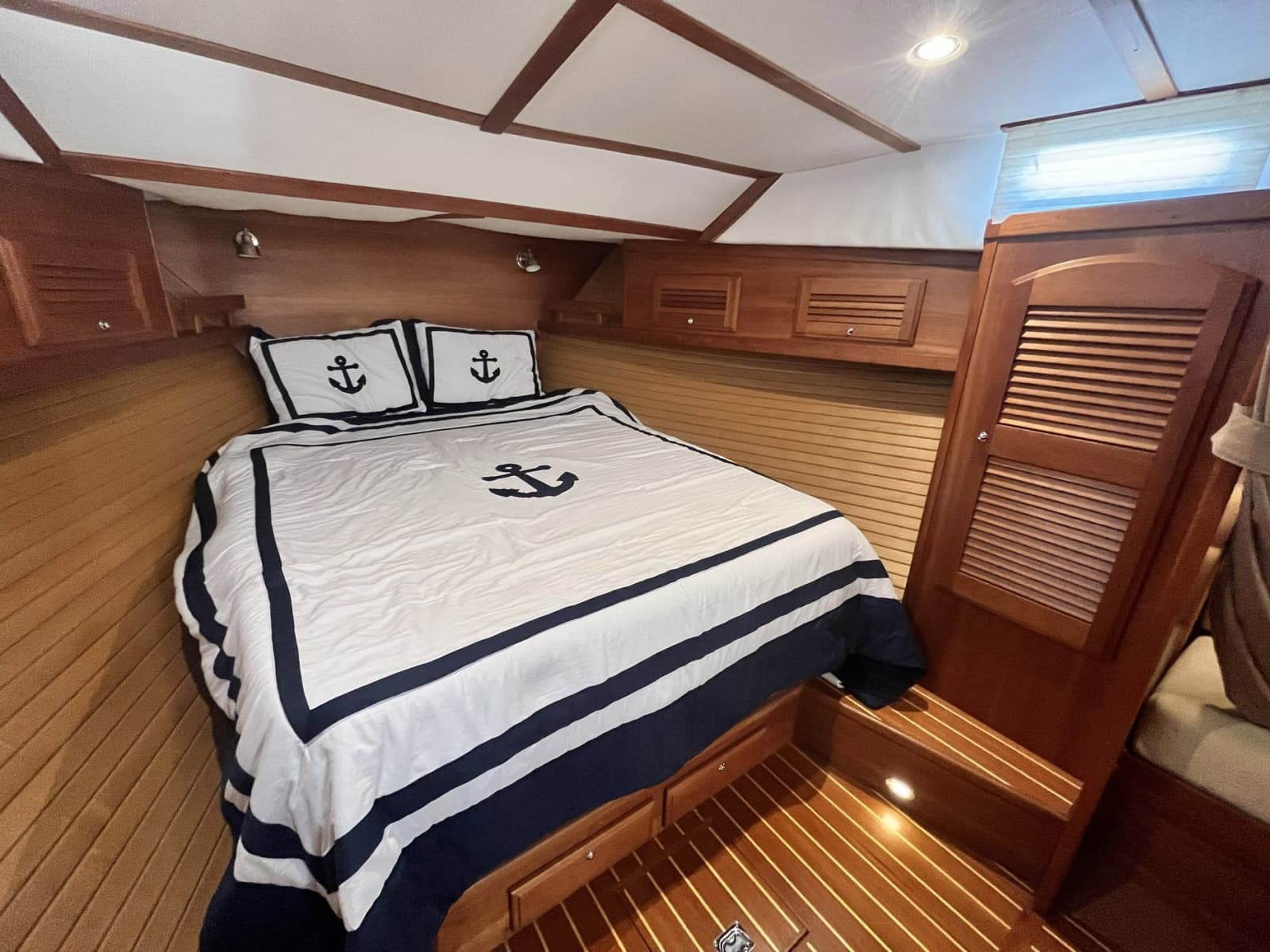2007 Sabre 34 Express - Photo 42