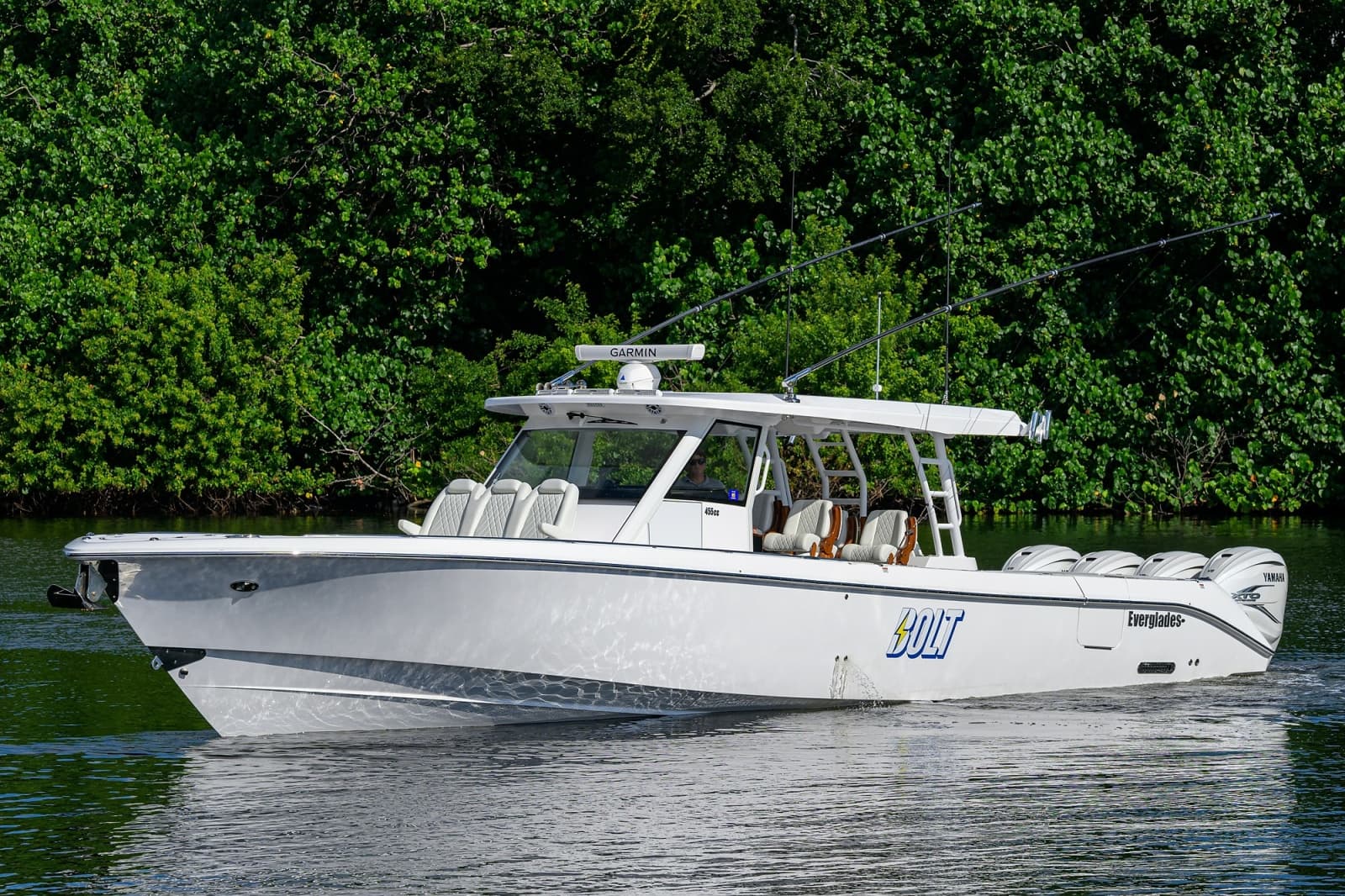 2024 Everglades 455 Center Console - Photo 1