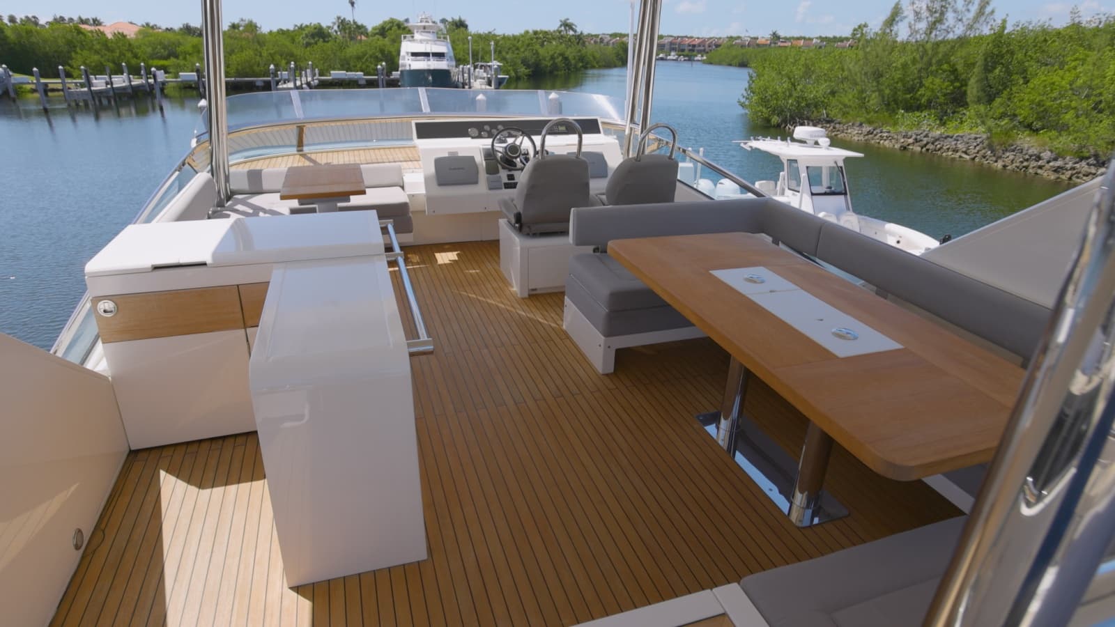 2014 Fairline Squadron - Photo 10