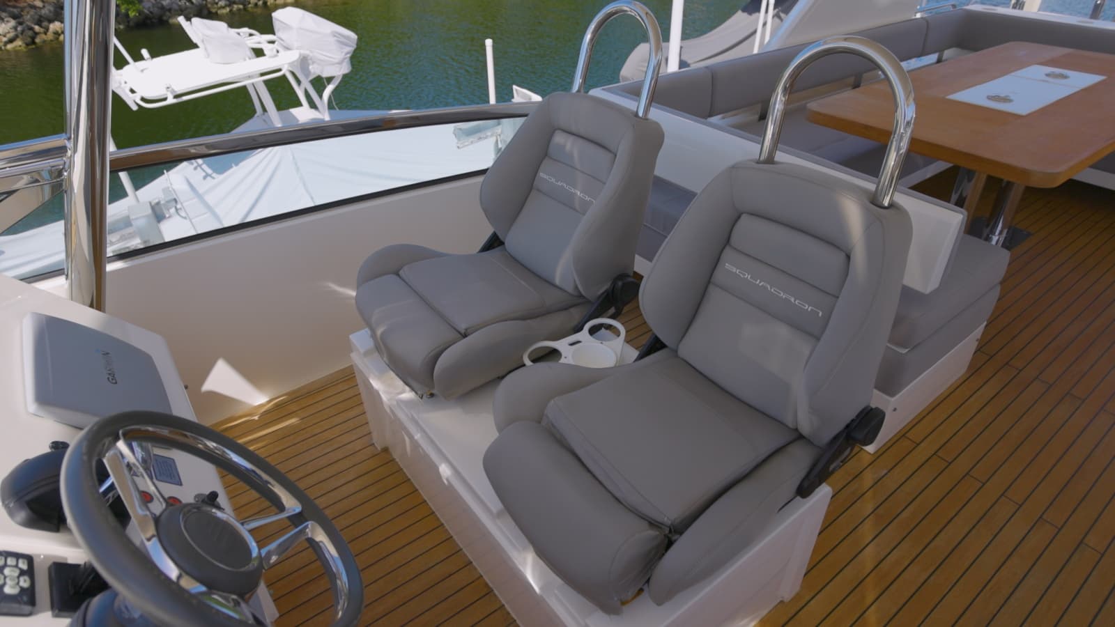2014 Fairline Squadron - Photo 6