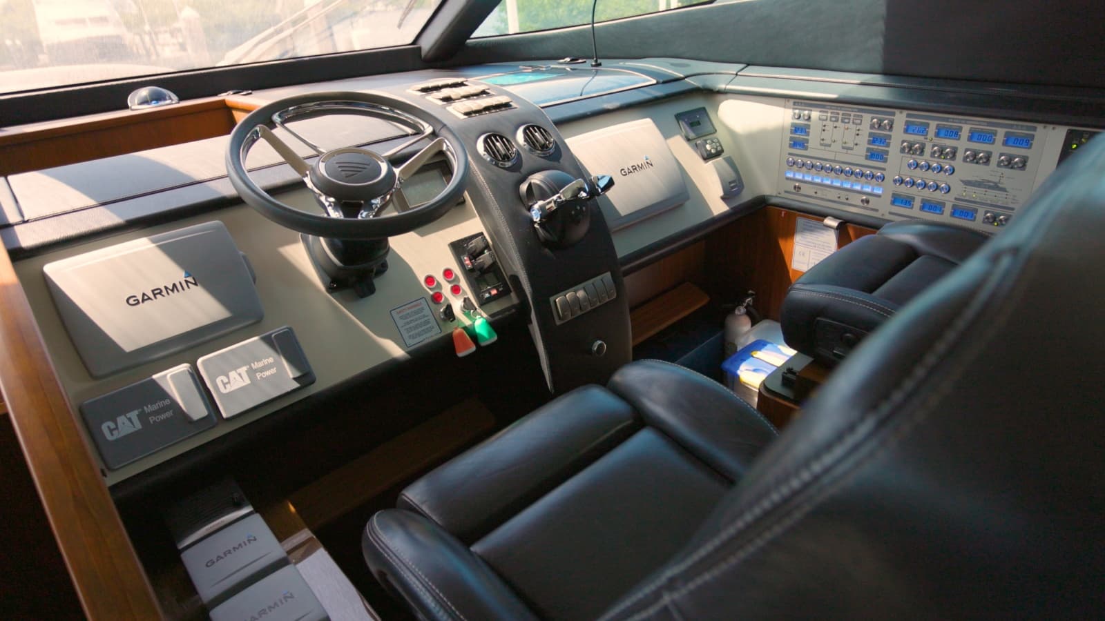 2014 Fairline Squadron - Photo 21
