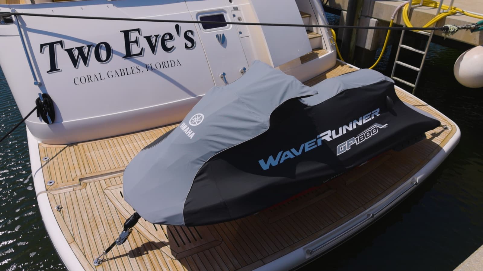 2014 Fairline Squadron - Photo 13