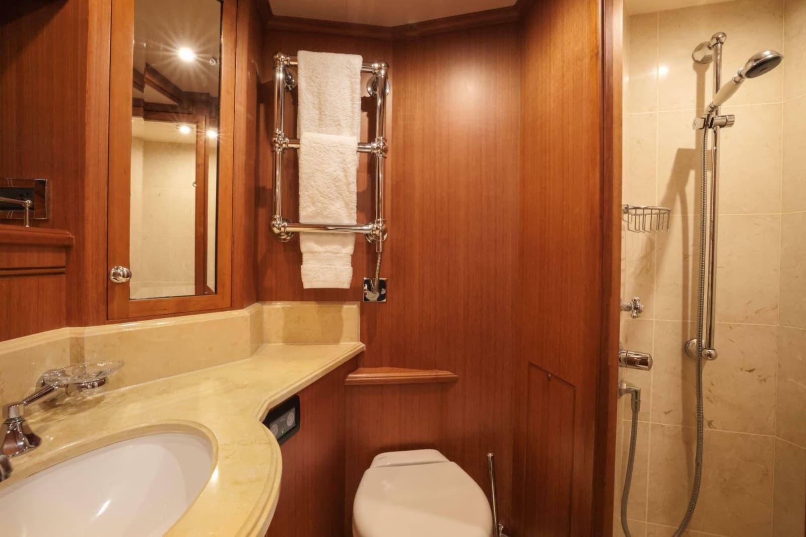 2010 Marlow Explorer 72E-CB - Photo 38