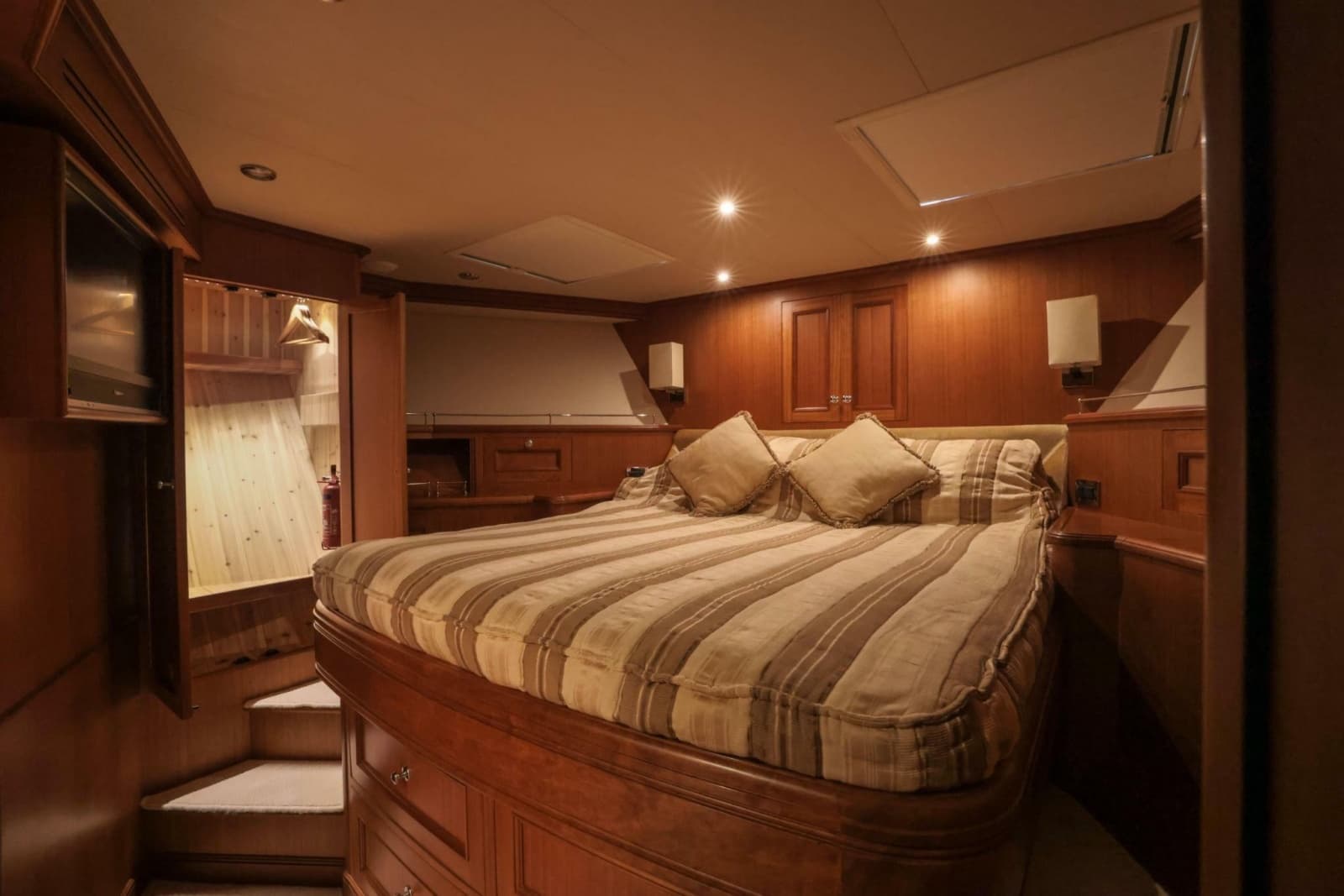 2010 Marlow Explorer 72E-CB - Photo 34