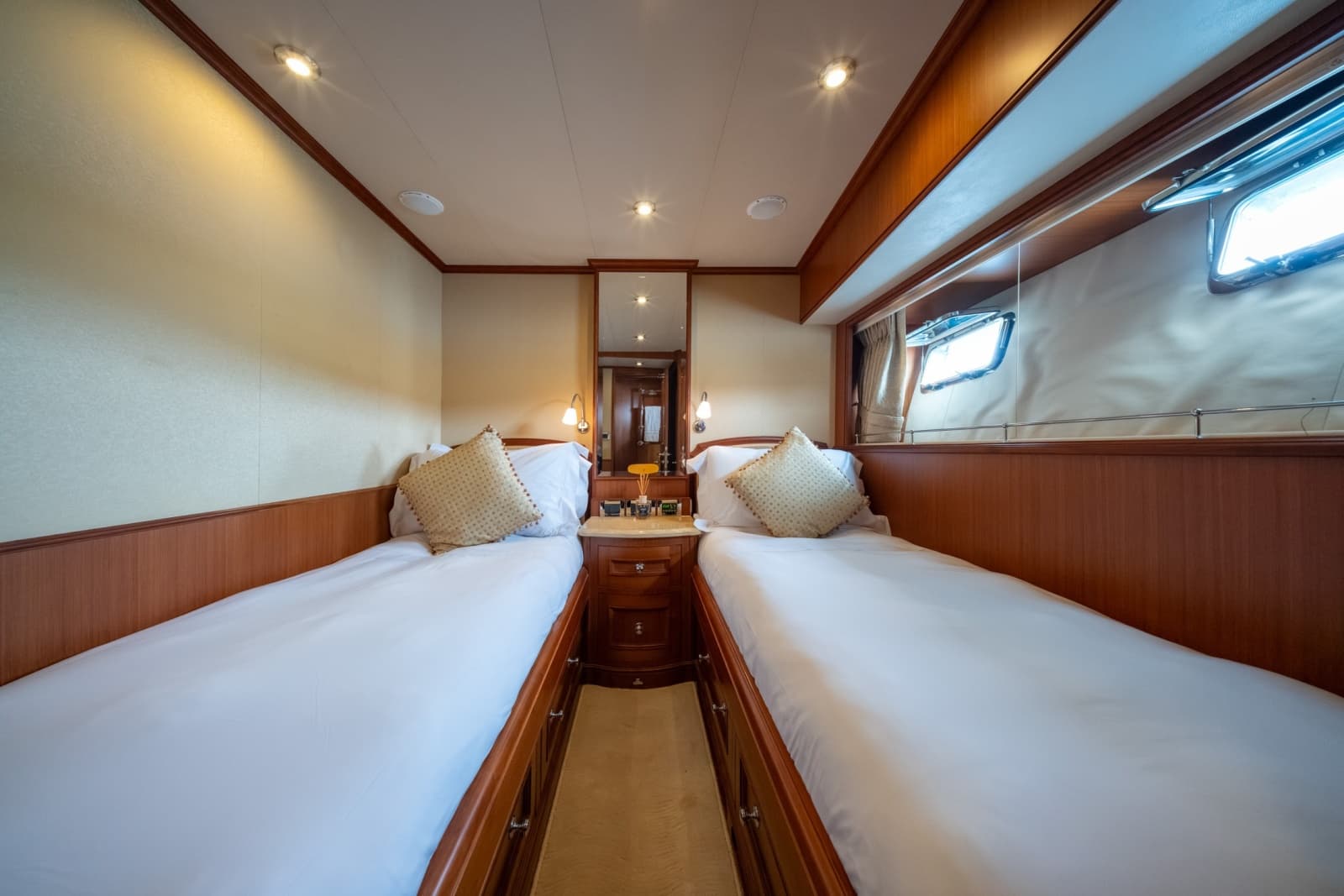 2010 Marlow Explorer 72E-CB - Photo 36