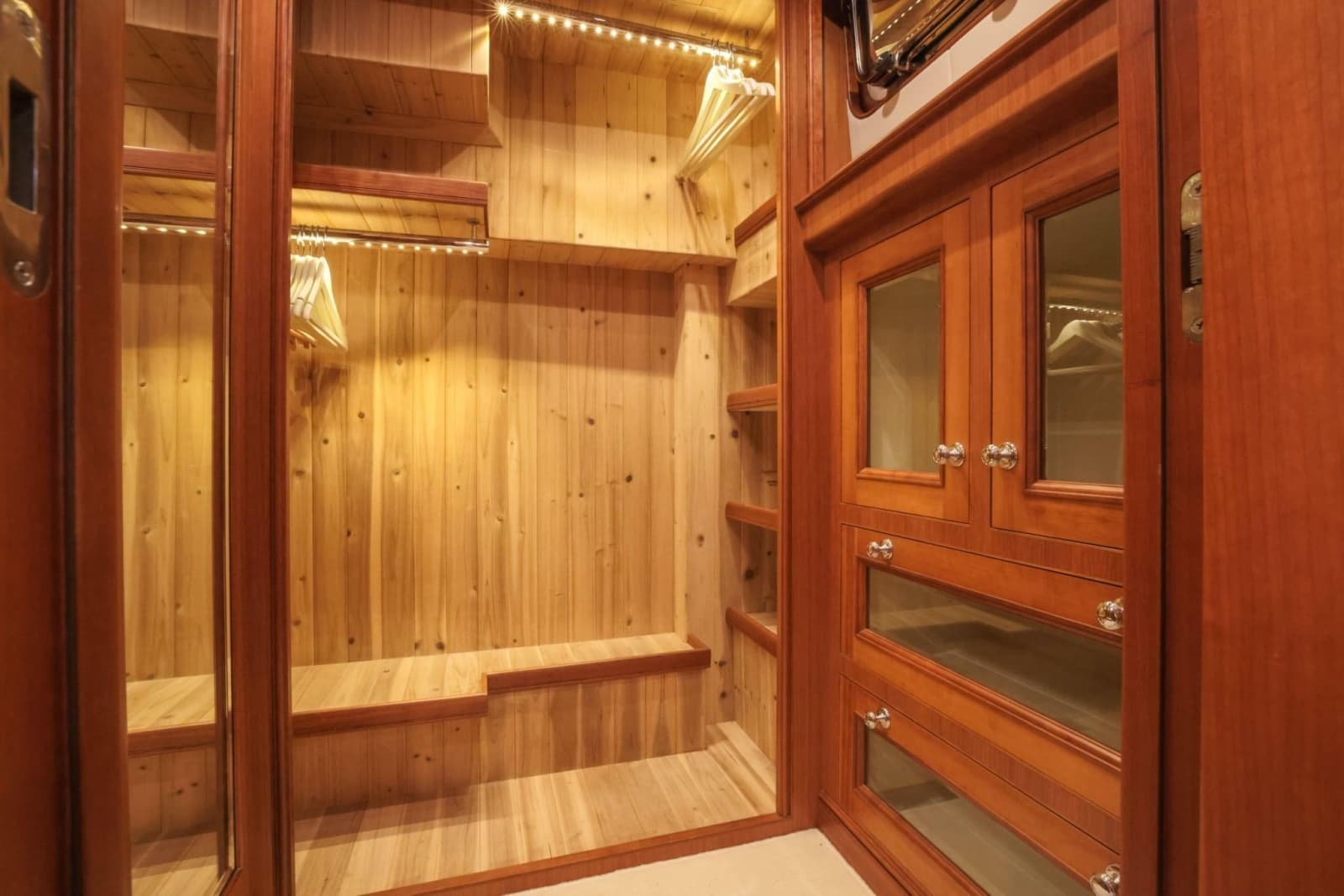2010 Marlow Explorer 72E-CB - Photo 30
