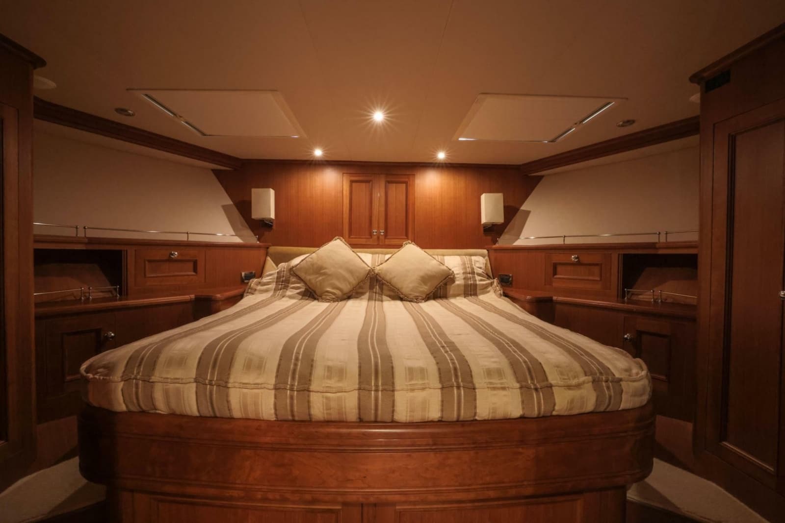 2010 Marlow Explorer 72E-CB - Photo 33