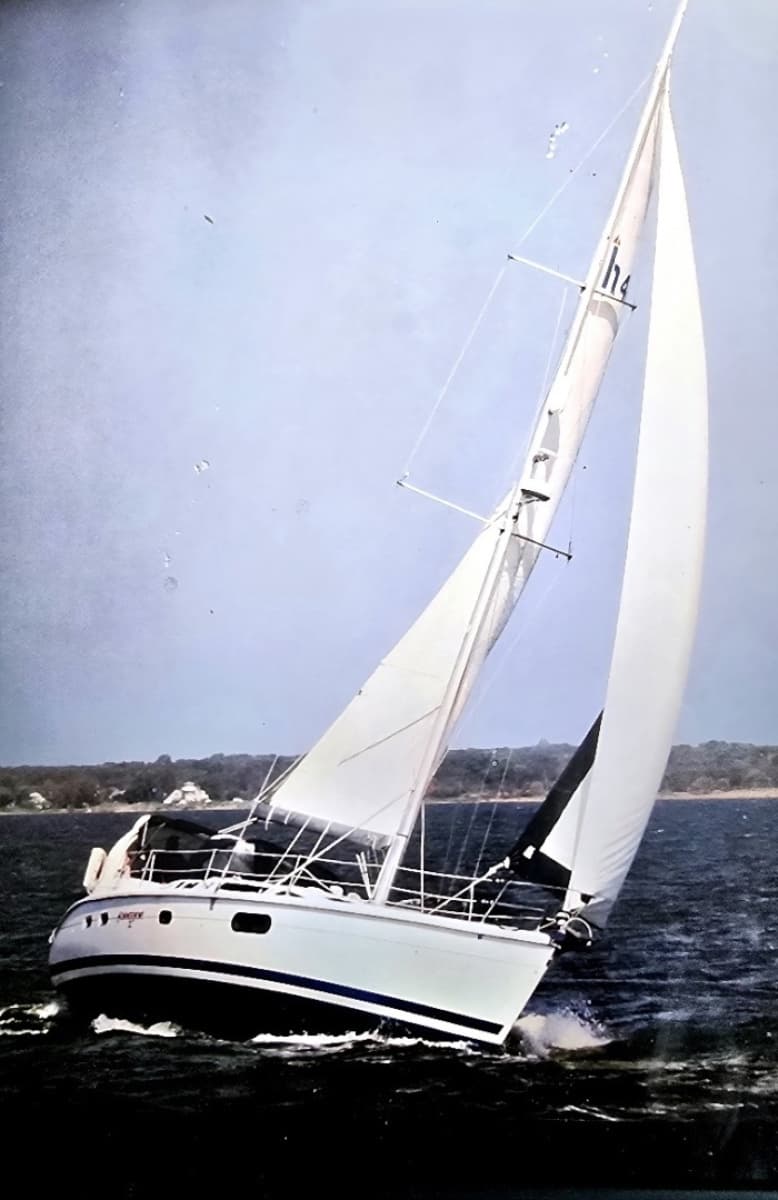 1998 Hunter 410 - Photo 2