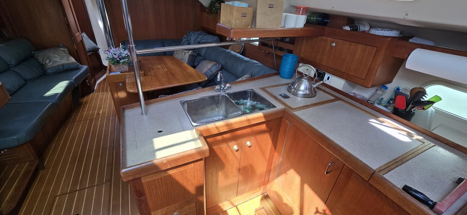 1998 Hunter 410 - Photo 23