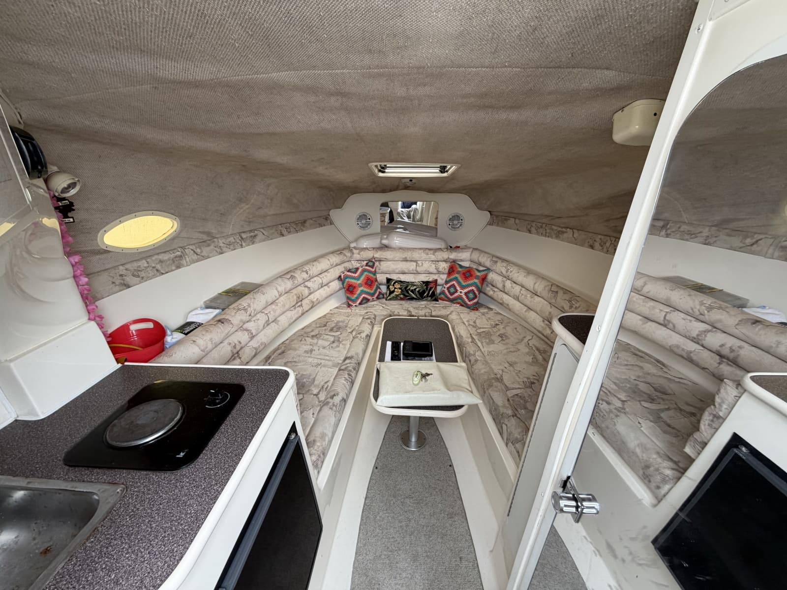 1998 Rinker 266 Fiesta Vee - Photo 46