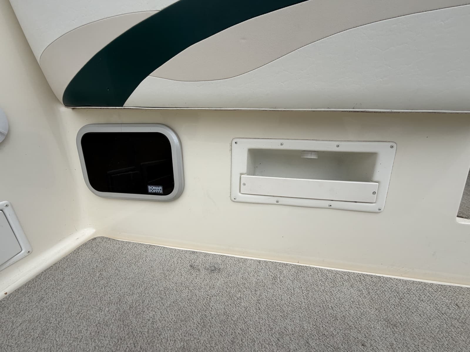 1998 Rinker 266 Fiesta Vee - Photo 34