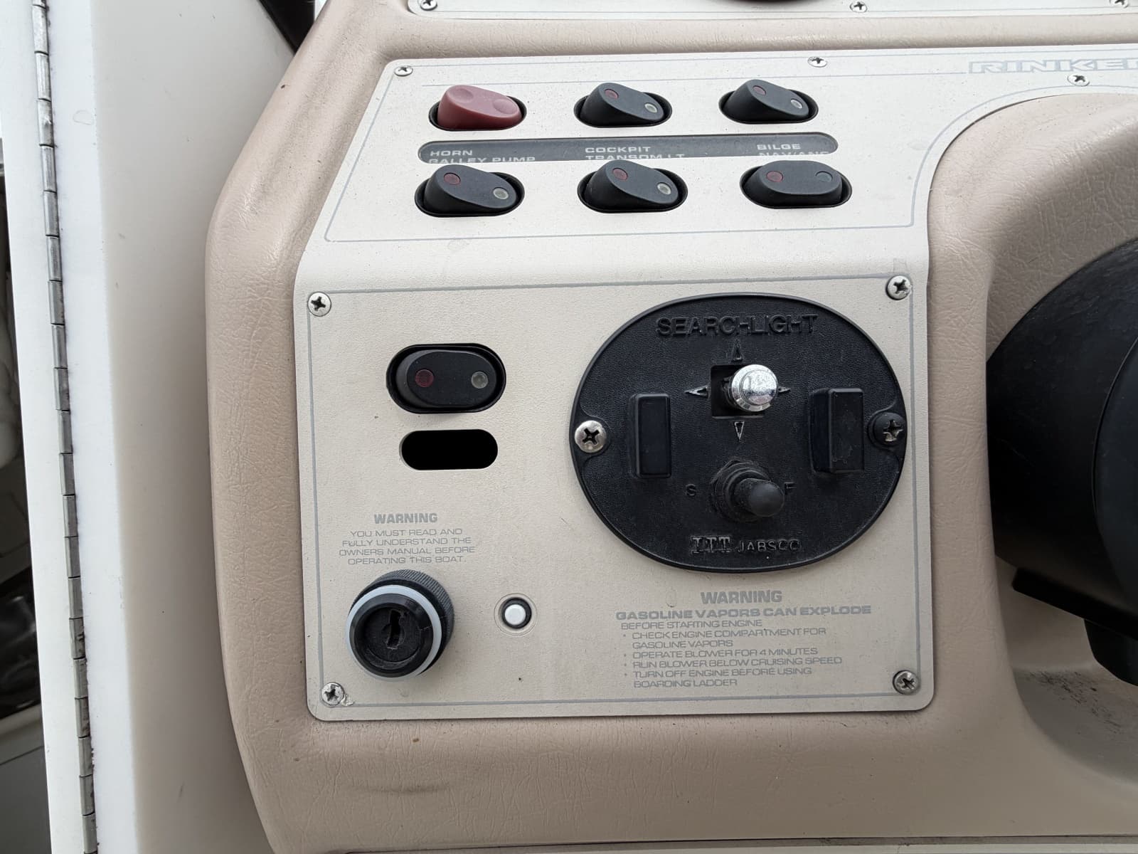 1998 Rinker 266 Fiesta Vee - Photo 35