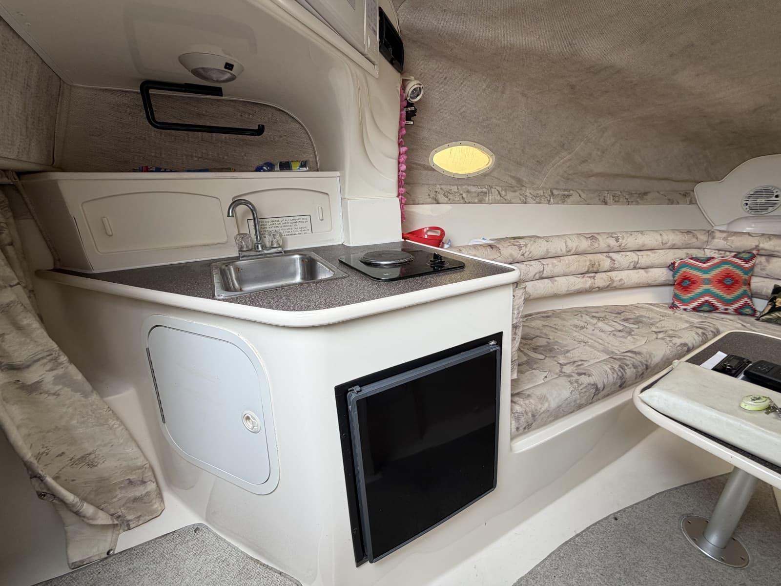 1998 Rinker 266 Fiesta Vee - Photo 47