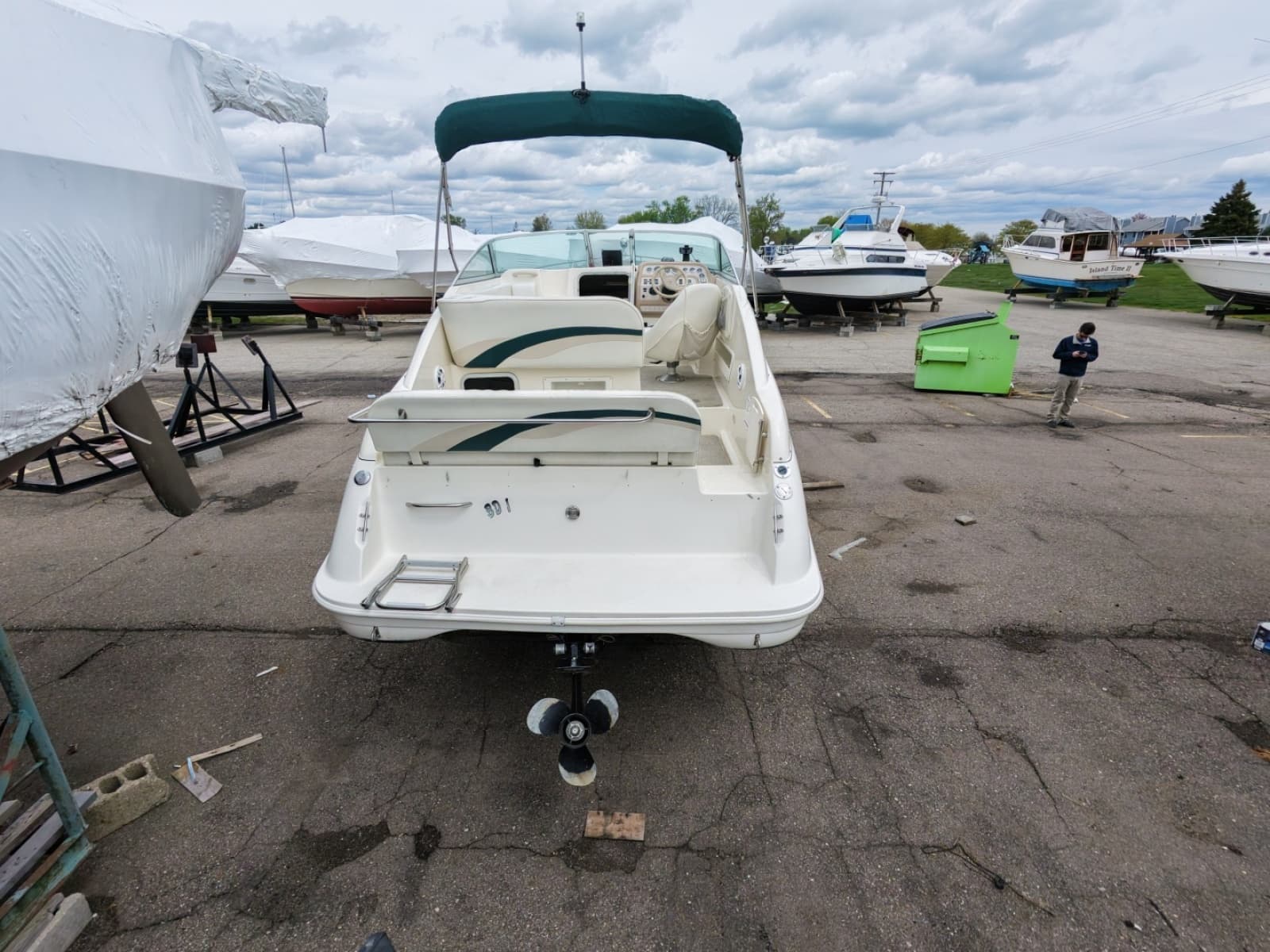 1998 Rinker 266 Fiesta Vee - Photo 15