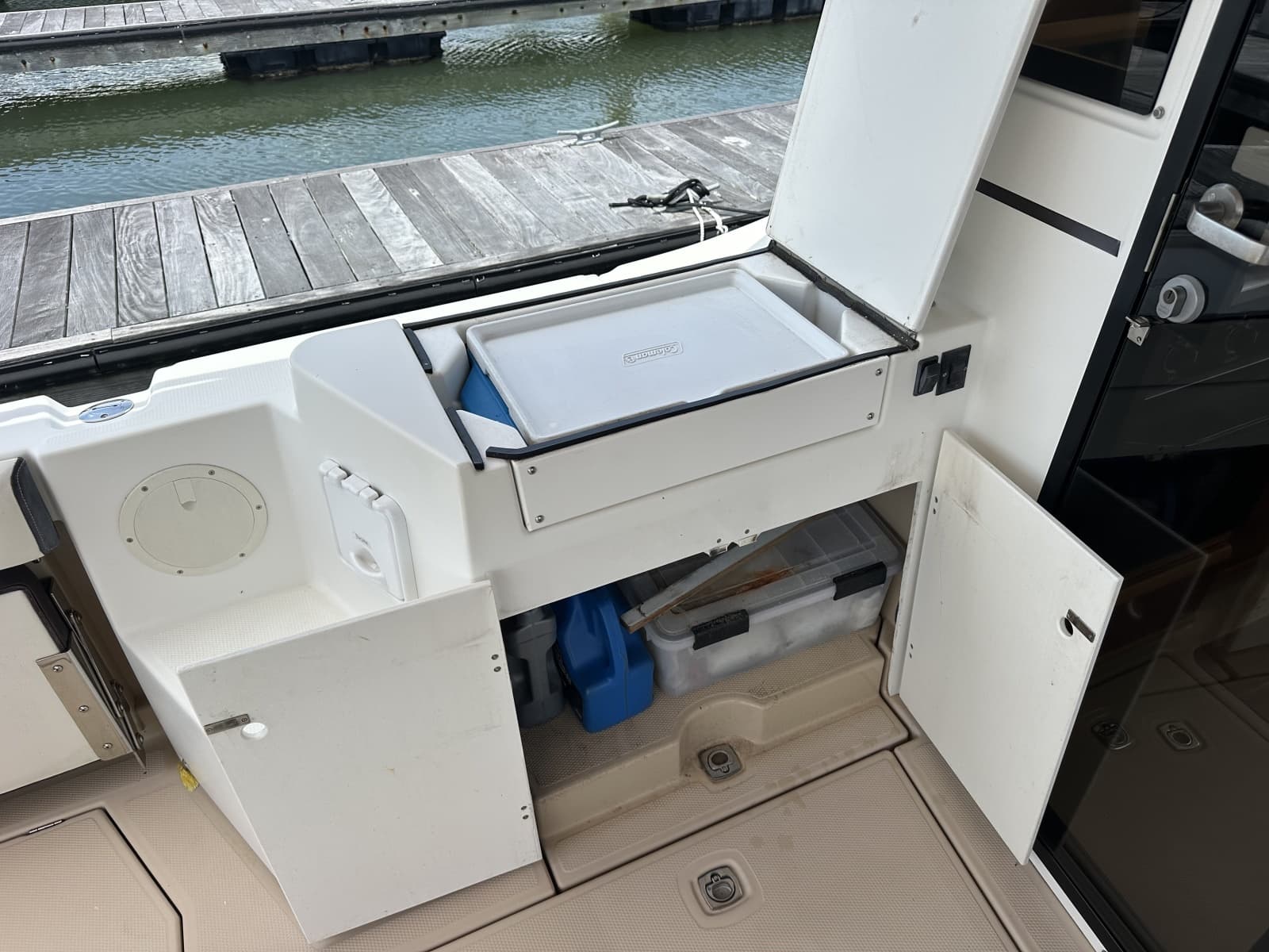 2016 Cutwater C-28 LE - Photo 14